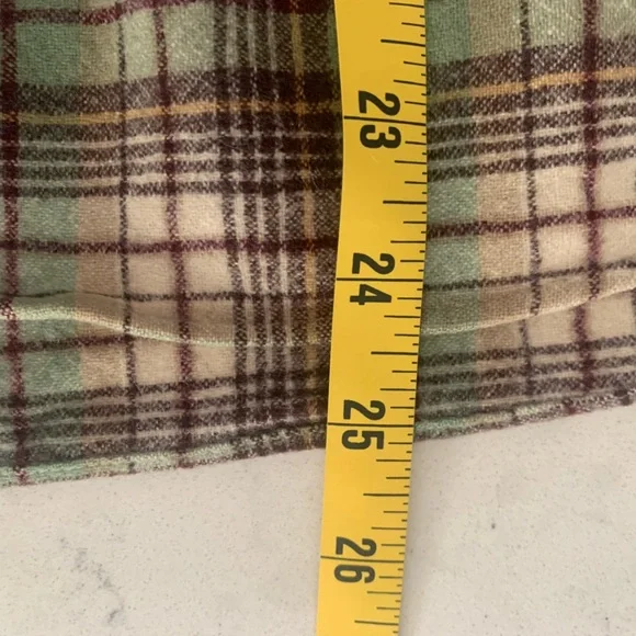 Pendleton Vintage Green and Brown Plaid Button Down 100% Wool Shirt - L - Picture 7 of 8